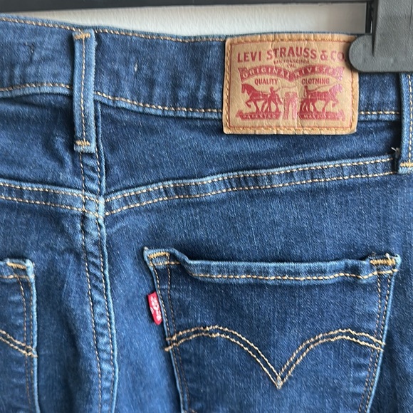 Levi’s dark blue high rise supper skinny - 720 - size 25 - perfect condition! - Picture 8 of 9